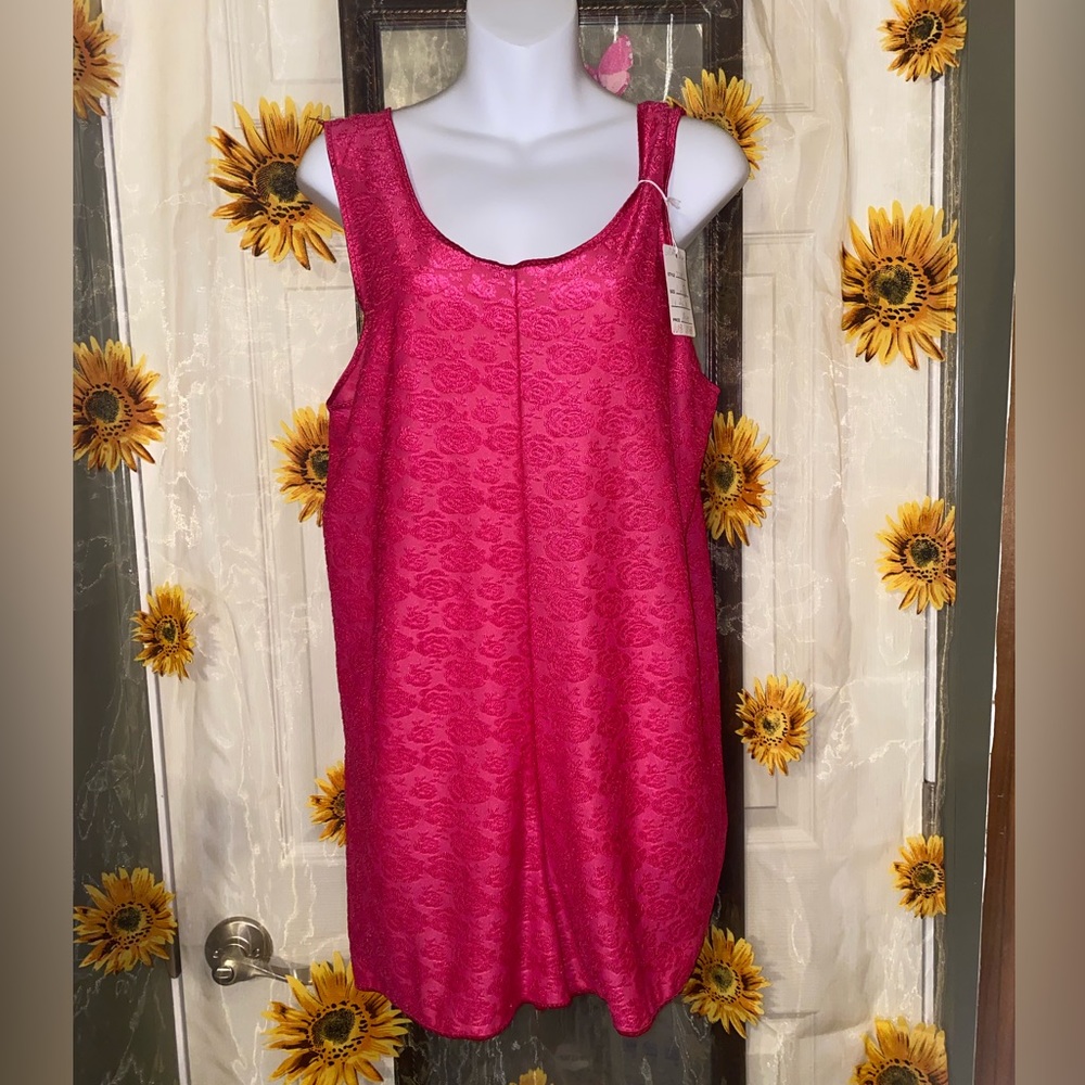 Petra Fashions 1 pc “Great Shape”.Hot pink/Fuchsia with flowers size Lg
